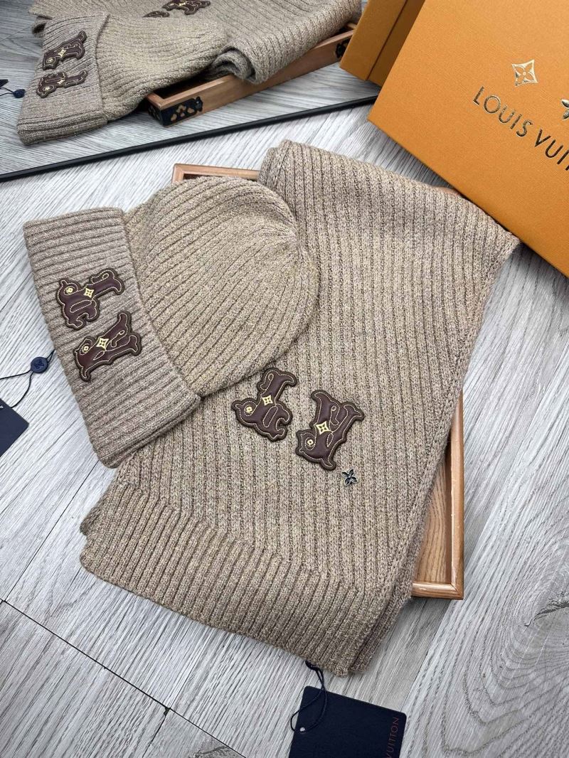 Louis Vuitton Caps Scarfs